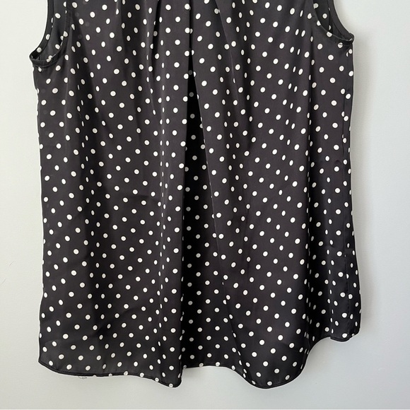Jones New York Collection Petite Pleated Black & White Sleeveless Blouse Size 6P - Picture 4 of 14